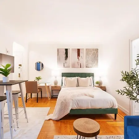 105-1G Studio In Park Ave Location